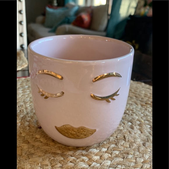 Face planter / Holder